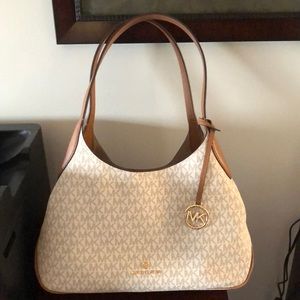 Michael Michael Kors Kelsey Shoulder Tote new